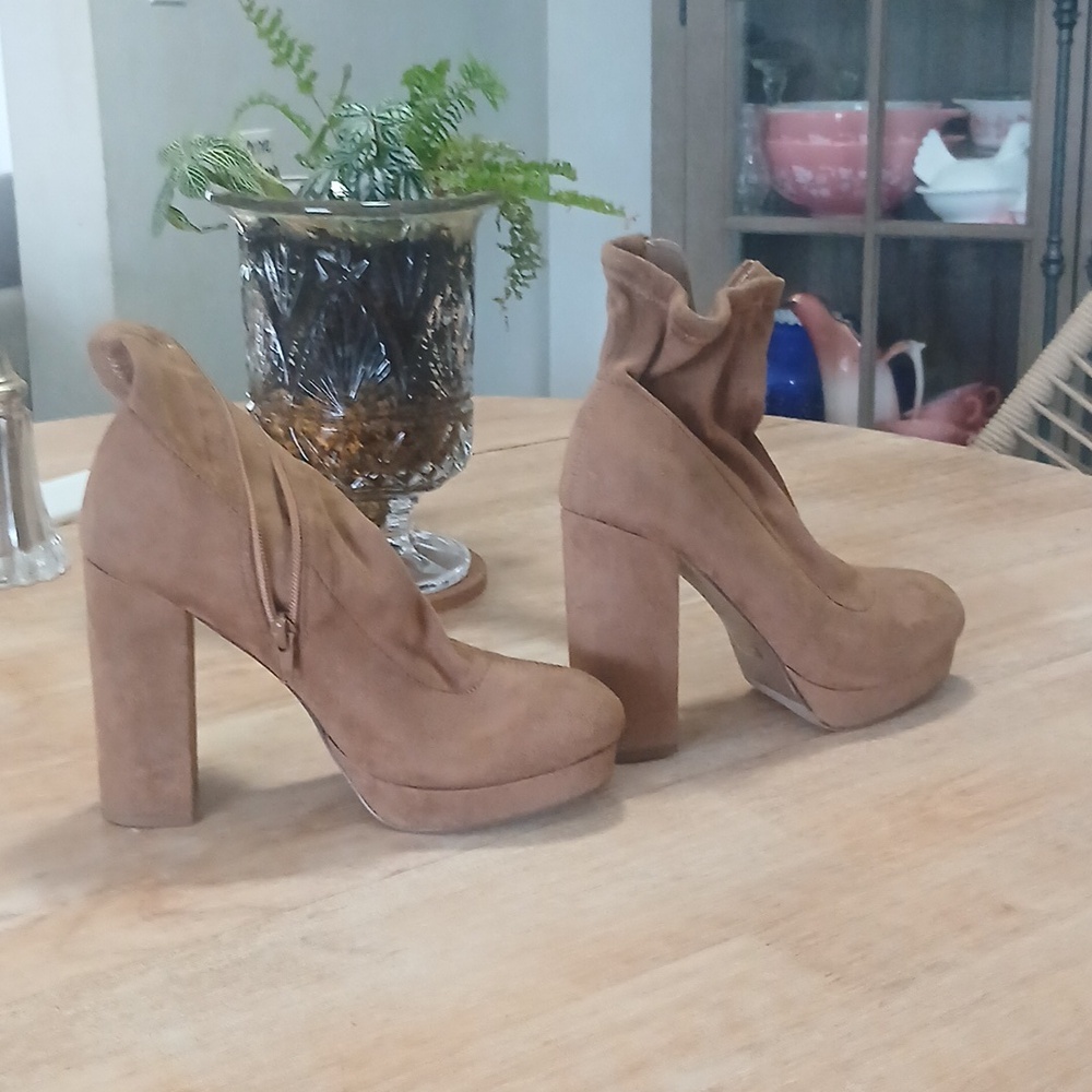 Women’s Tan Suede High Block Heel Ankle Boots